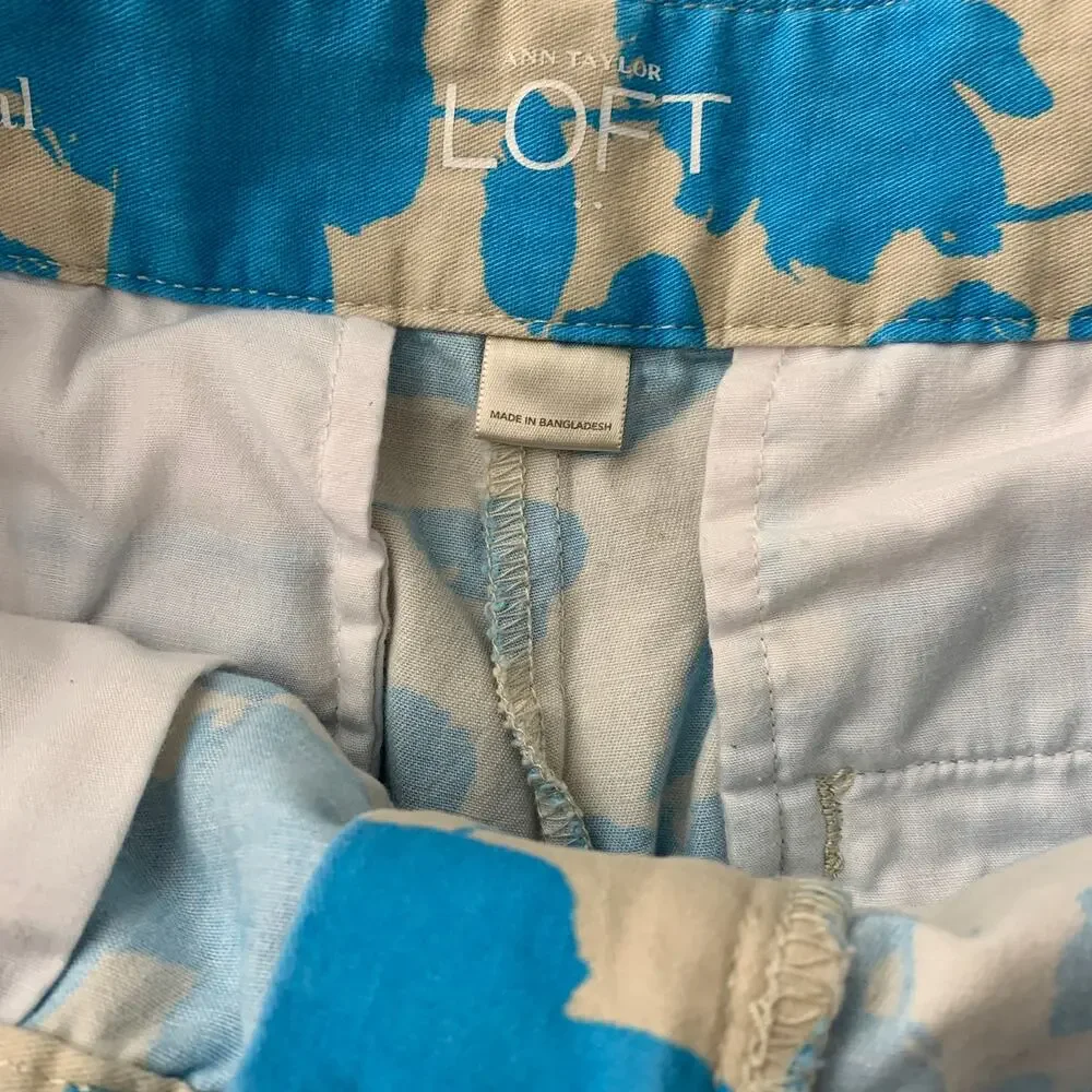 Blue Floral Short Ann Taylor Loft Size 6 - Picture 3 of 4